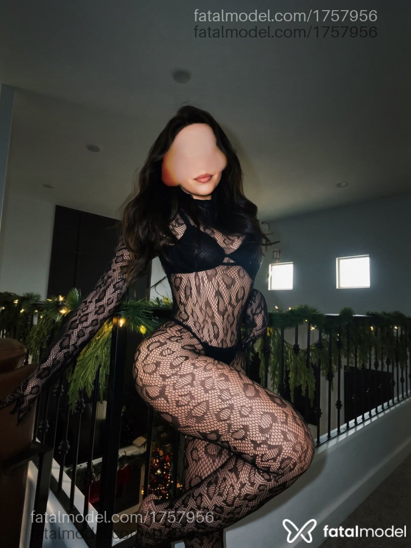 Acompanhante mulher morena (o) de olhos pretos - Aylla Monteiro