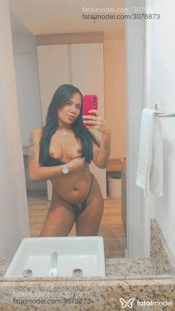 Acompanhante mulher morena (o) de olhos castanhos - Vicky