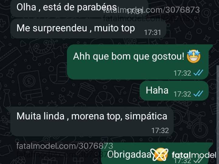 Acompanhante mulher morena (o) de olhos castanhos - Vicky