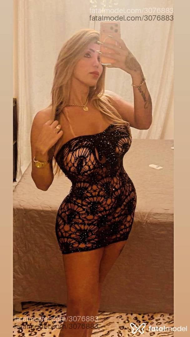 Acompanhante mulher trans loira (o) de olhos castanhos - Isadora Tavares