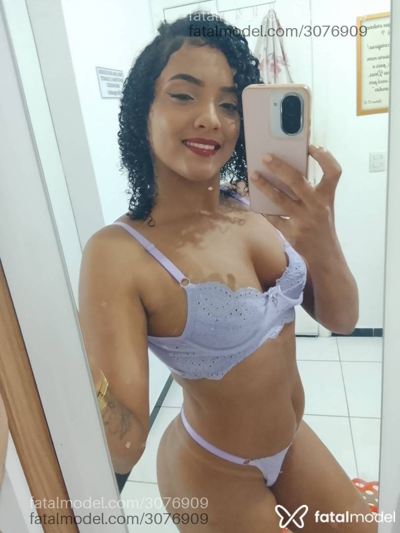 Acompanhante mulher morena (o) de olhos castanhos em Ariquemes - Morena Bombo