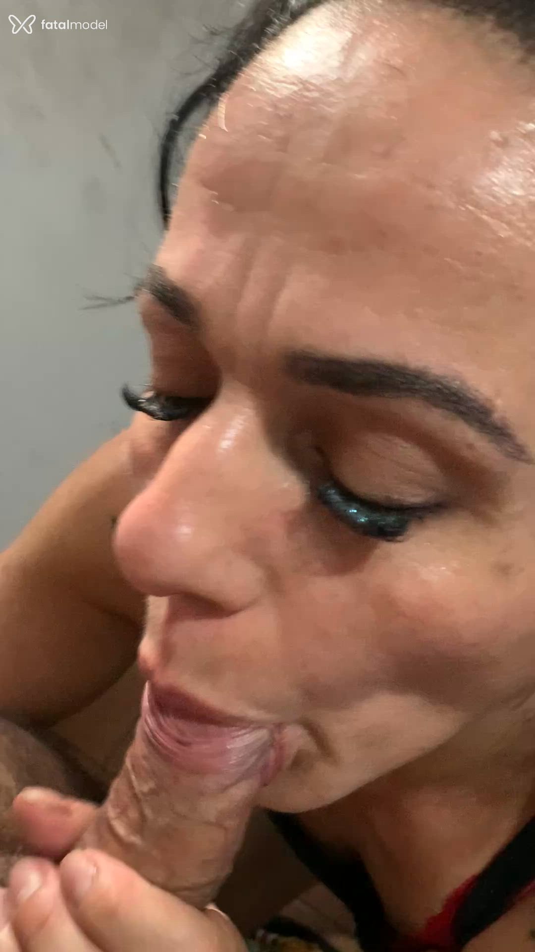 Acompanhante mulher morena (o) de olhos castanhos - Lua Angel