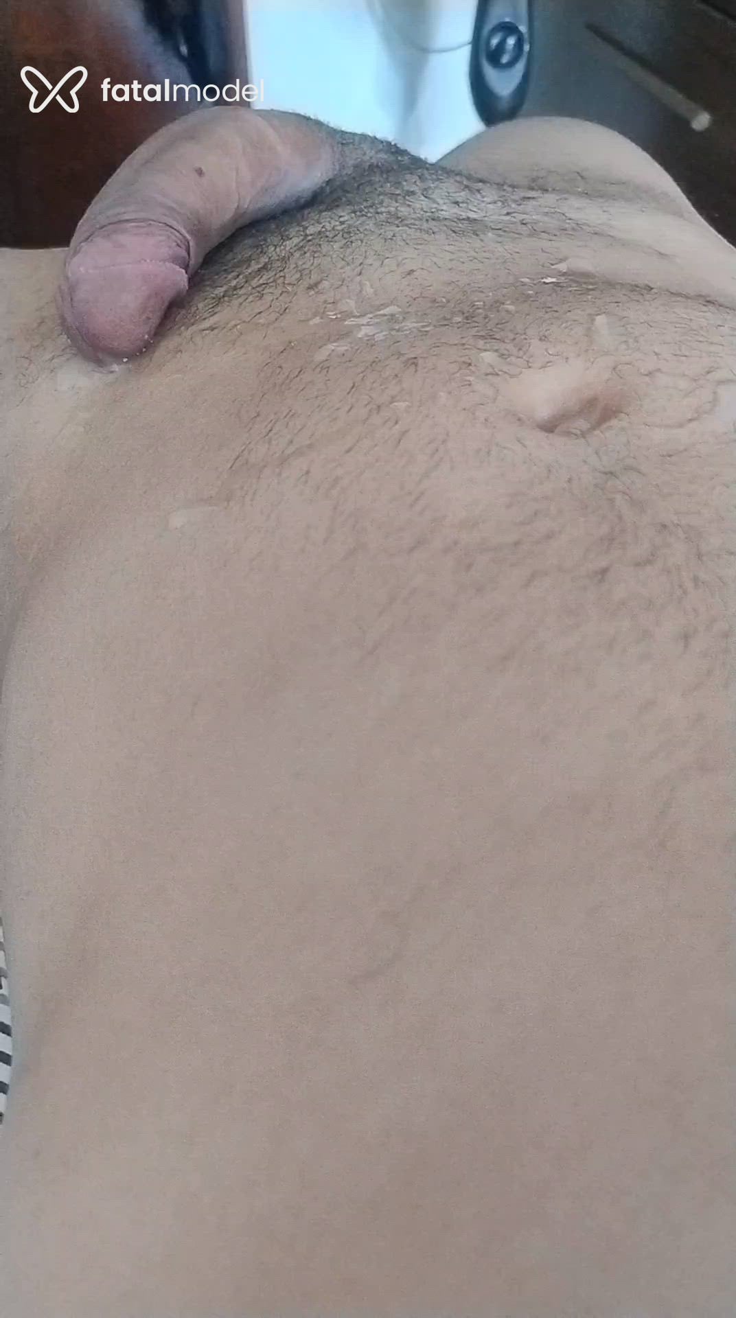 Acompanhante homem morena (o) de olhos castanhos - Coutinho Acompanhante homem morena (o) de olhos castanhos - Coutinho