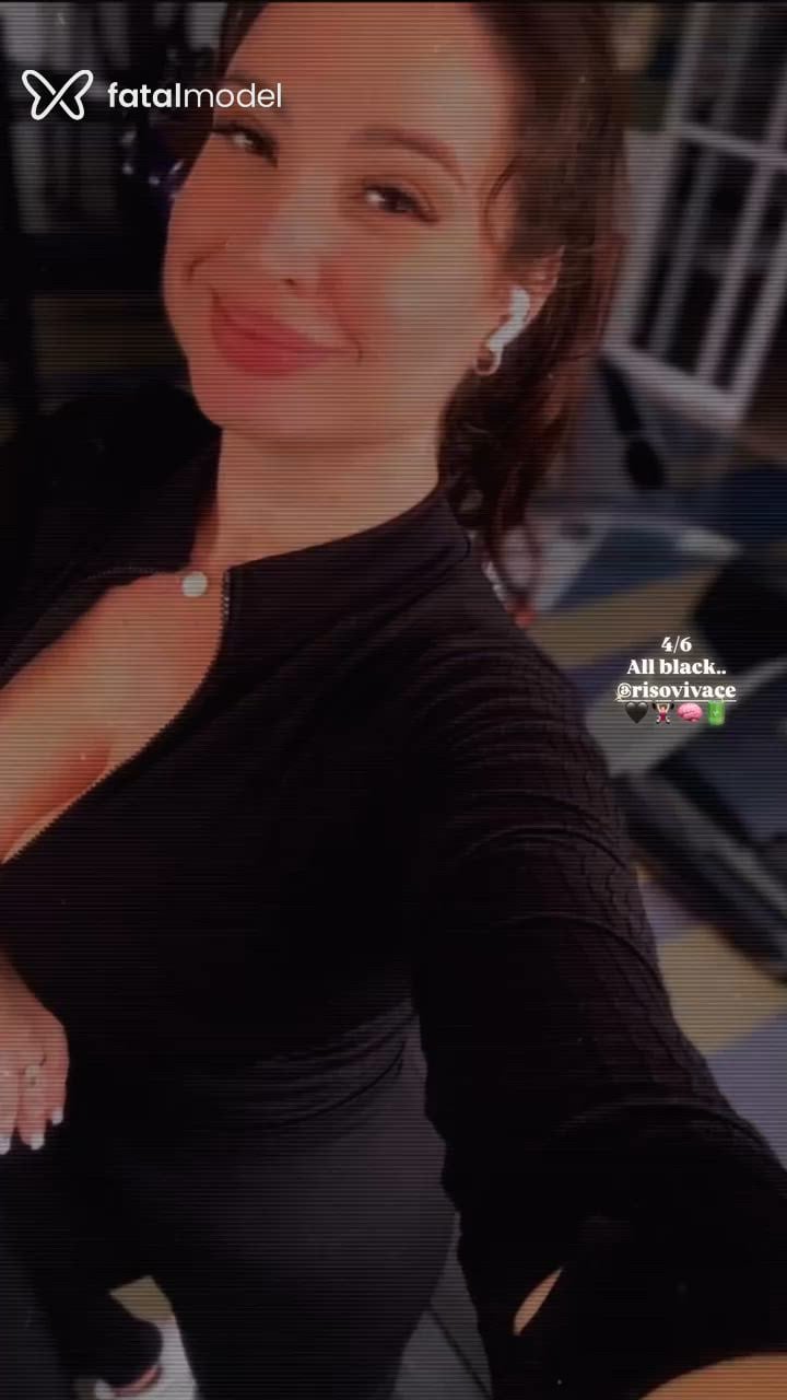 Acompanhante mulher morena (o) de olhos castanhos - Mirella Acompanhante mulher morena (o) de olhos castanhos - Mirella