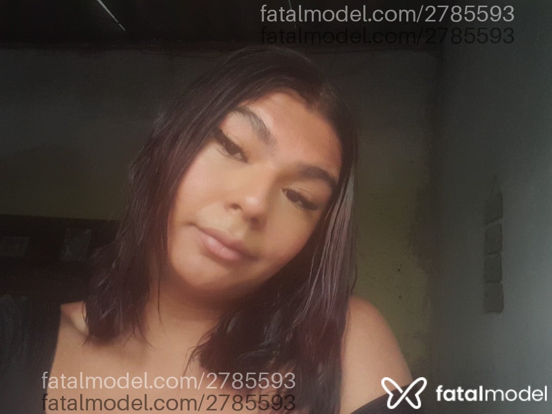 Acompanhante mulher trans morena (o) de olhos castanhos - Bia Mirella