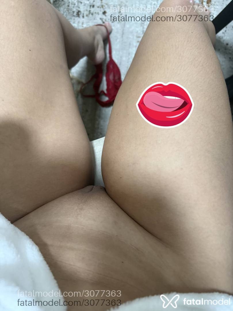 Acompanhante mulher com cabelo castanho de olhos castanhos em Blumenau Acompanhante mulher com cabelo castanho de olhos castanhos em Blumenau - Michella