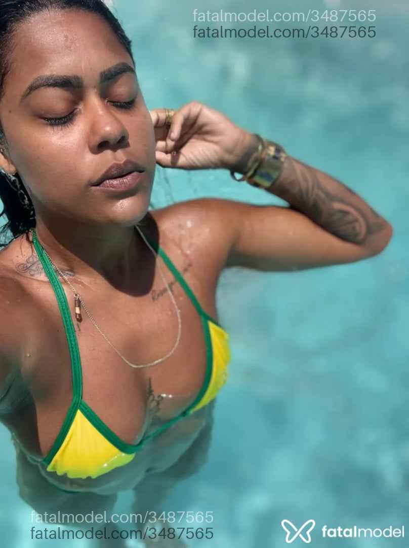 Acompanhante mulher morena (o) de olhos castanhos - Nicolly Brum