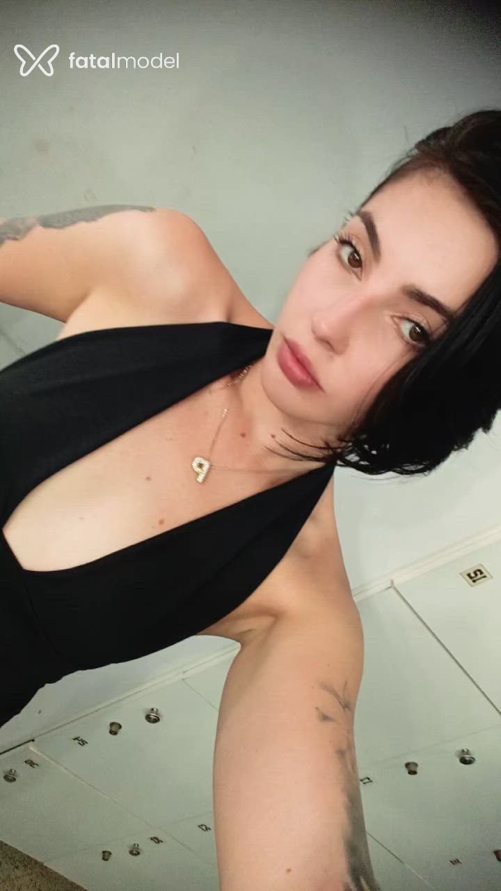 Acompanhante mulher morena (o) de olhos mel - Lili