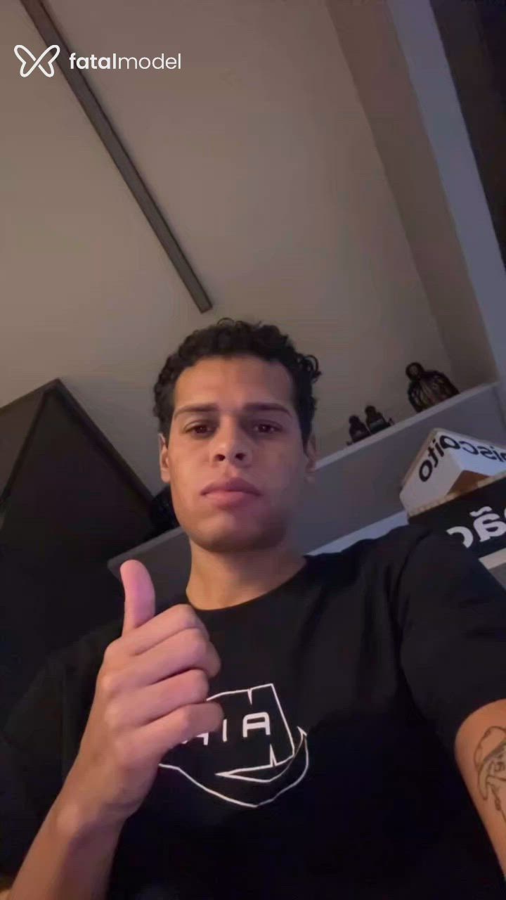 Acompanhante homem morena (o) de olhos pretos - Matheus Trindade Acompanhante homem morena (o) de olhos pretos - Matheus Trindade