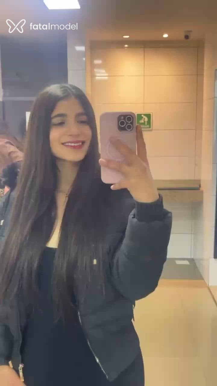 Acompanhante mulher com cabelo castanho de olhos castanhos - Gabriela Oliveira Acompanhante mulher com cabelo castanho de olhos castanhos - Gabriela Oliveira