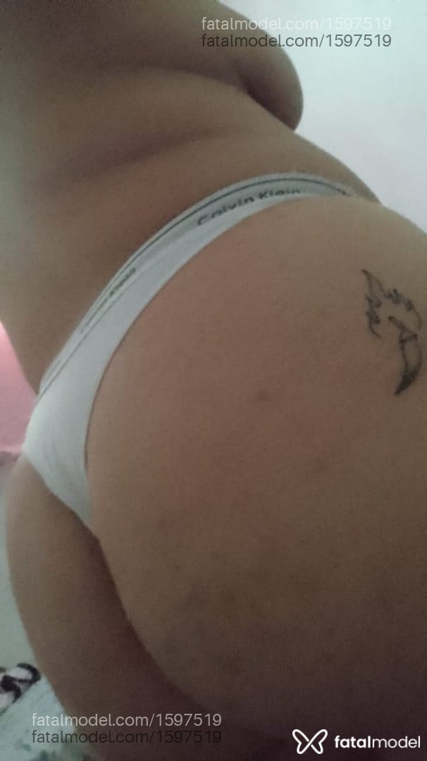 Acompanhante mulher morena (o) de olhos pretos - Vitória Acompanhante mulher morena (o) de olhos pretos - Vitória