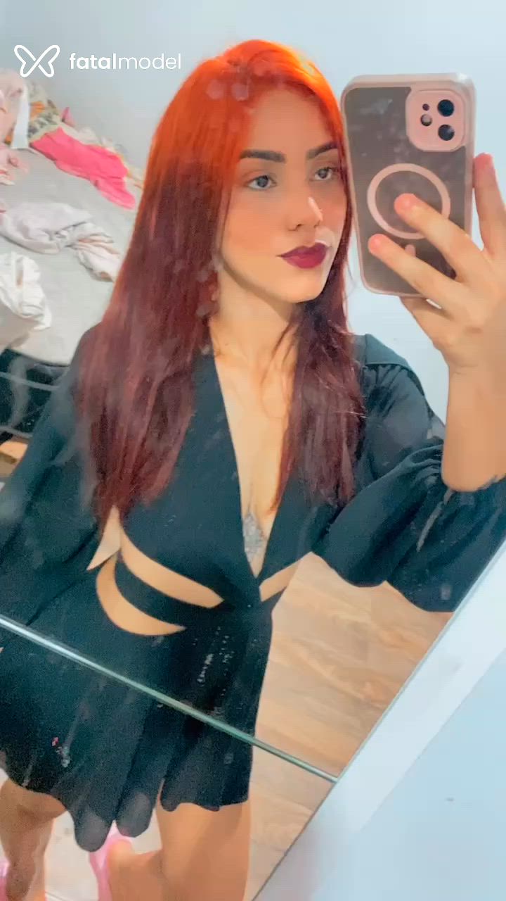 Acompanhante mulher ruiva (o) de olhos castanhos - Patizinha