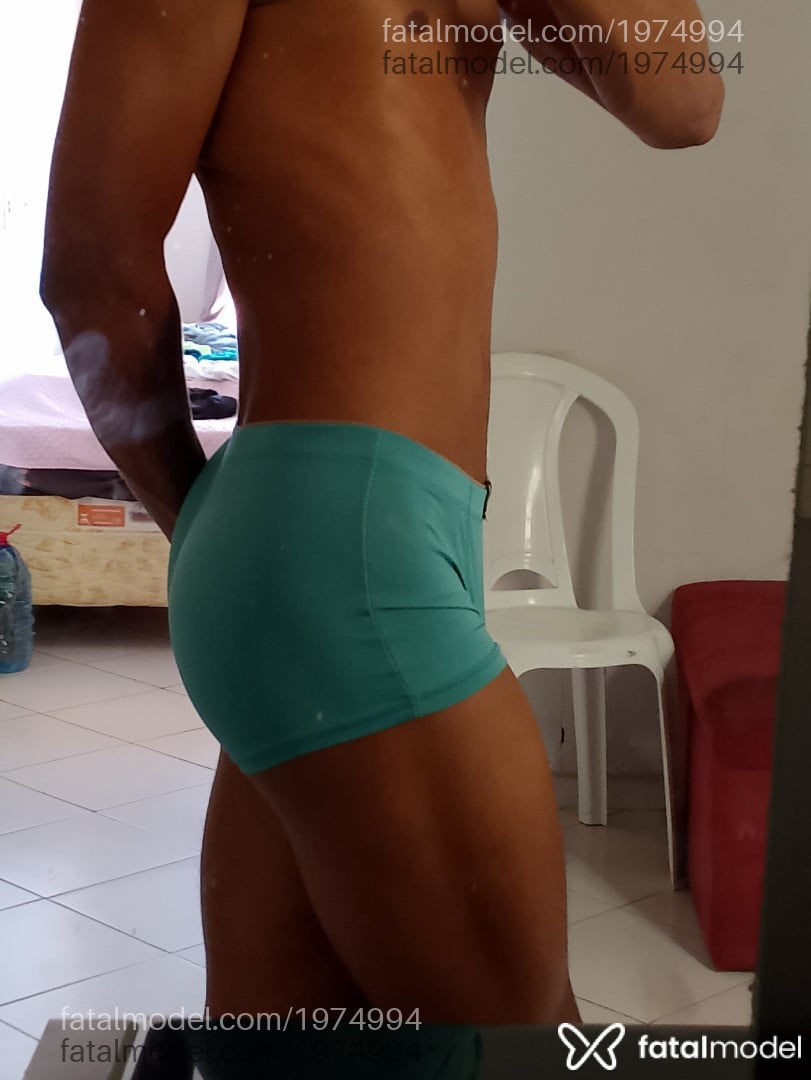 Acompanhante homem morena (o) de olhos castanhos - Alves Acompanhante homem morena (o) de olhos castanhos - Alves