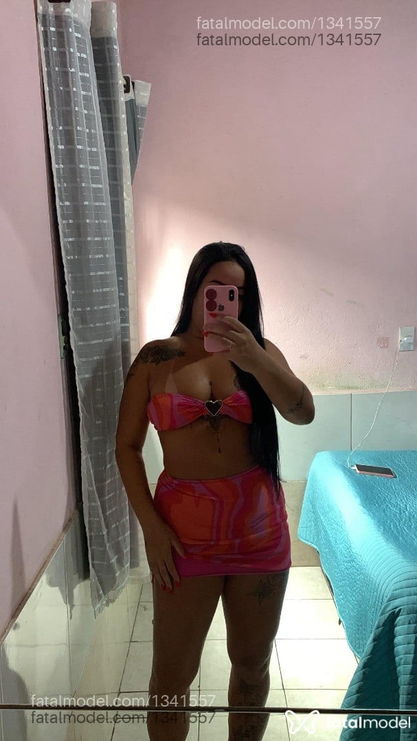 Acompanhante mulher com cabelo castanho de olhos castanhos - Juliana