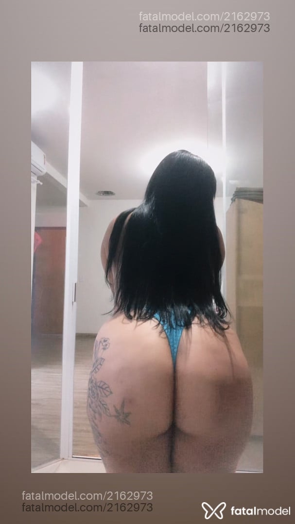 Acompanhante mulher morena (o) de olhos verdes - Gaby Oliveira