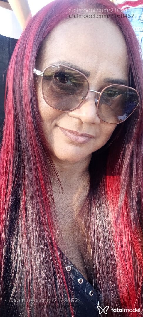 Acompanhante mulher com cabelo castanho de olhos castanhos - Fran