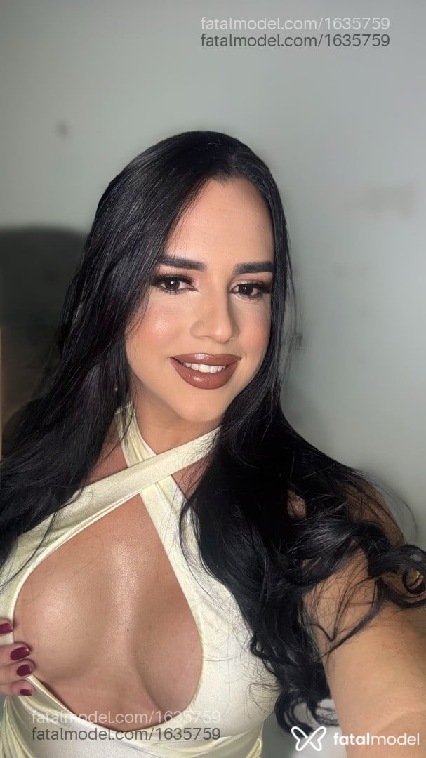 Acompanhante travesti morena (o) de olhos pretos - Laura