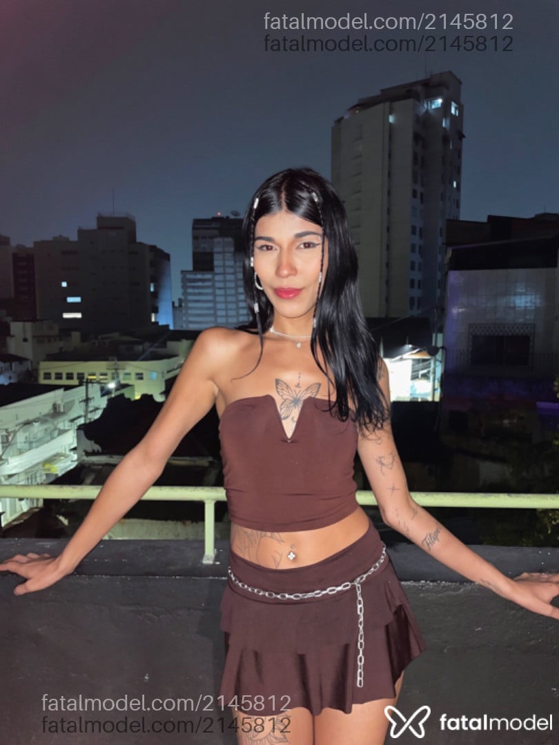 Acompanhante mulher trans morena (o) de olhos castanhos - Alicinha Acompanhante mulher trans morena (o) de olhos castanhos - Alicinha