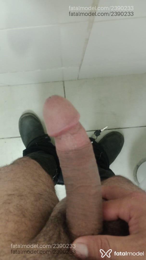 Acompanhante homem morena (o) de olhos pretos - Felipe Acompanhante homem morena (o) de olhos pretos - Felipe