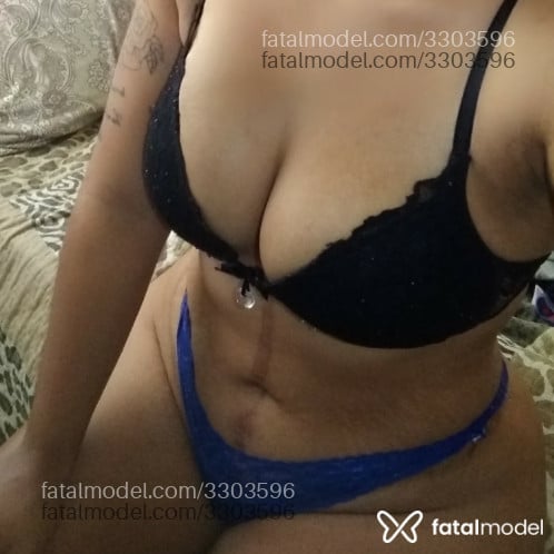 Acompanhante mulher morena (o) de olhos castanhos - Melissa