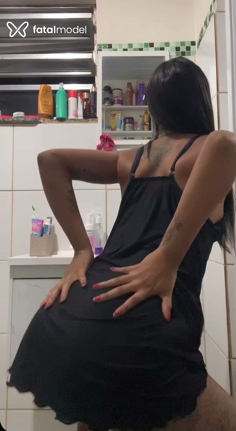 Acompanhante mulher morena (o) de olhos pretos - Camilly Acompanhante mulher morena (o) de olhos pretos - Camilly