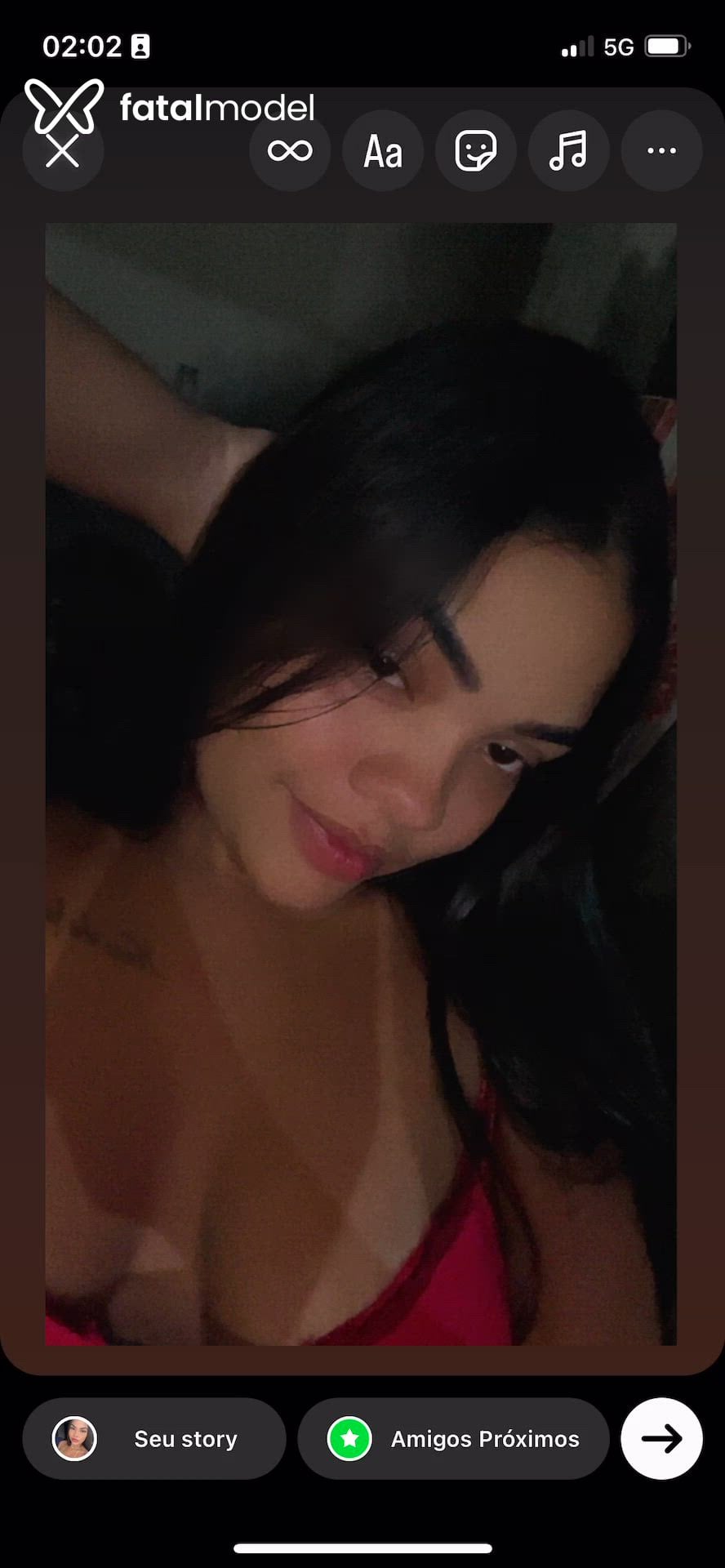 Acompanhante mulher morena (o) de olhos pretos - Camilly Acompanhante mulher morena (o) de olhos pretos - Camilly