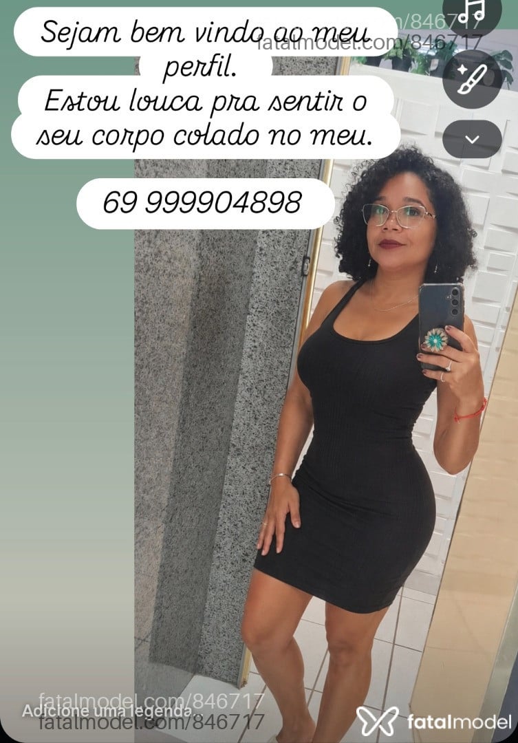 Acompanhante mulher com cabelo castanho de olhos pretos - Acreana