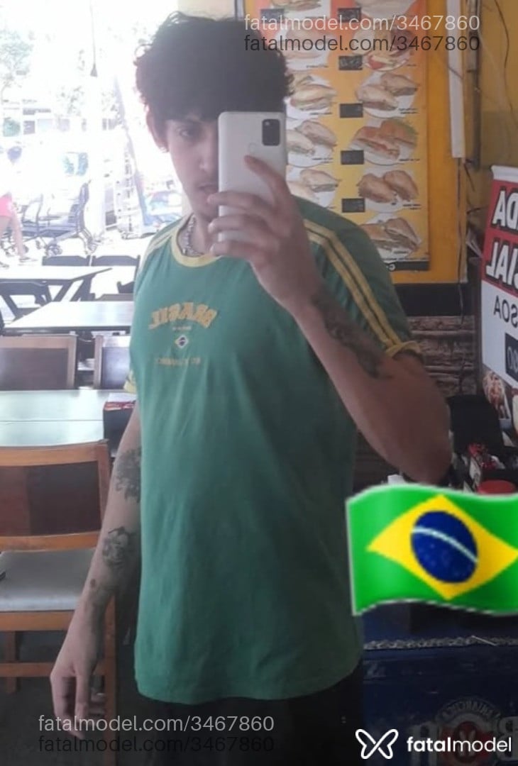 Acompanhante homem morena (o) de olhos castanhos - Duendeverde