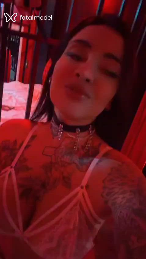 Acompanhante mulher morena (o) de olhos castanhos - Bruna Fernandes