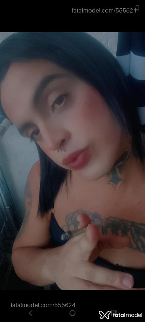 Acompanhante trans morena (o) de olhos castanhos - Luana Faria