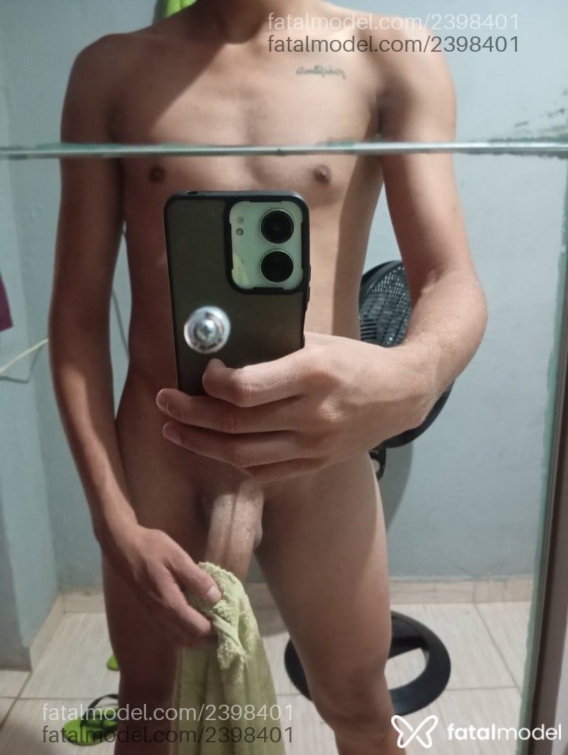 Acompanhante homem morena (o) de olhos pretos - Mayson blow
