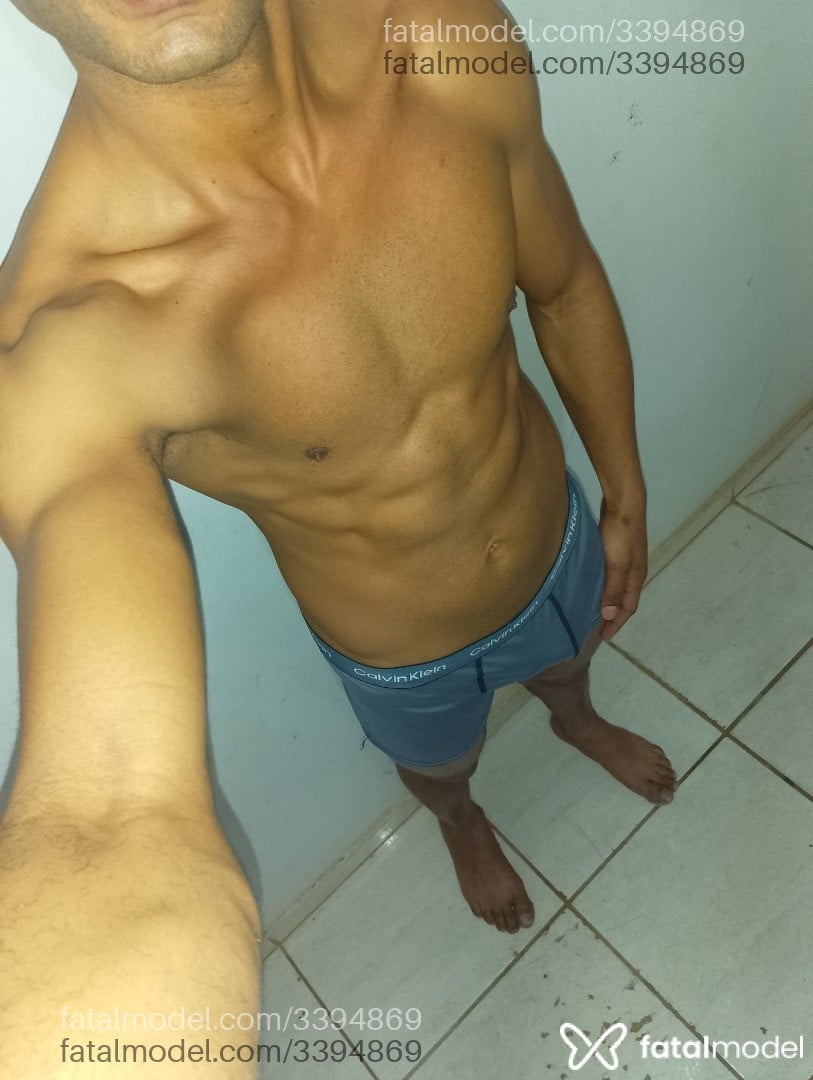 Acompanhante homem morena (o) de olhos castanhos - Wyllamespote Acompanhante homem morena (o) de olhos castanhos - Wyllamespote