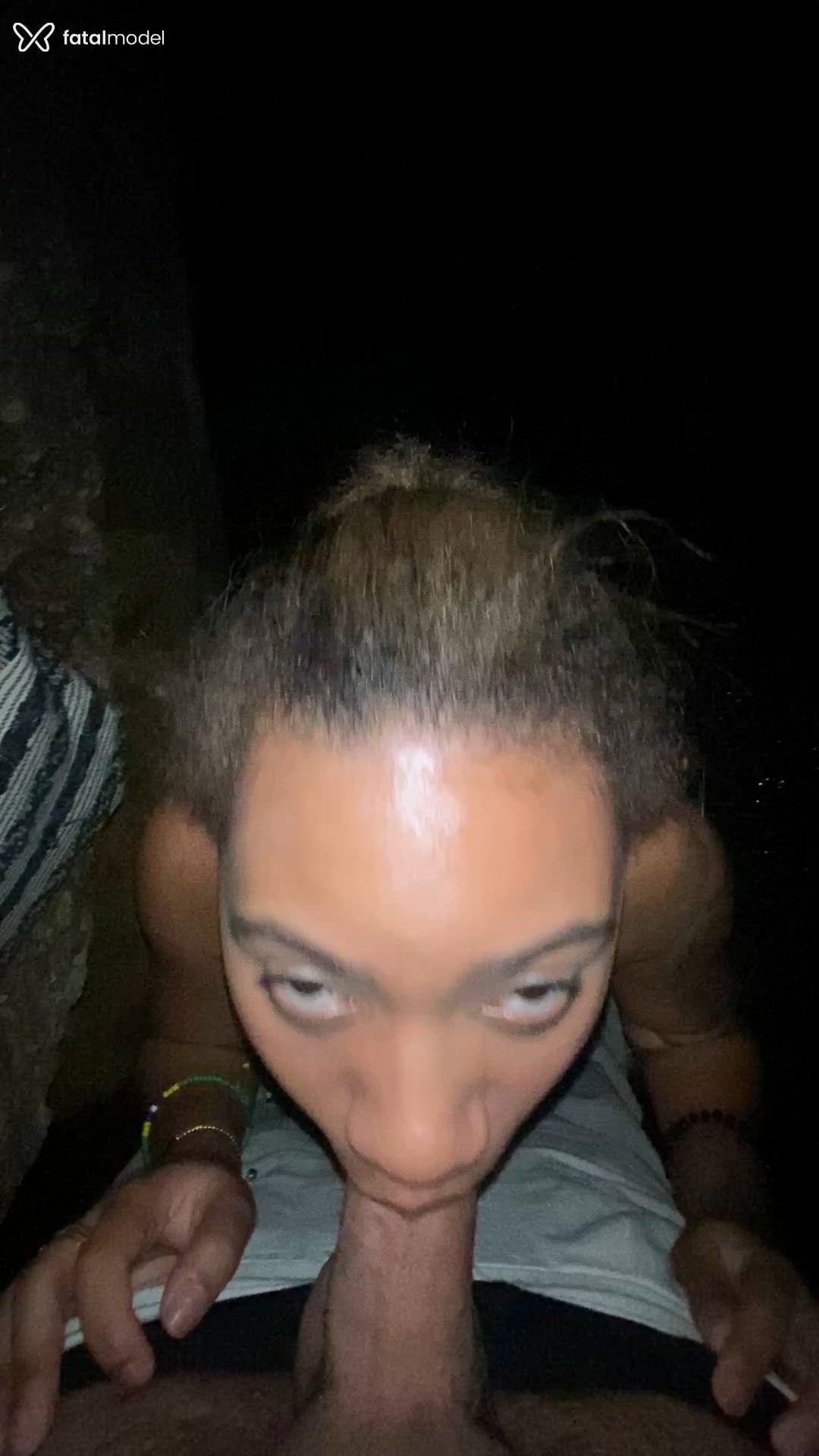 Acompanhante mulher com cabelo castanho de olhos castanhos - Safira Trajano Acompanhante mulher com cabelo castanho de olhos castanhos - Safira Trajano