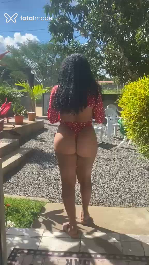Acompanhante mulher morena (o) de olhos pretos - Catarina