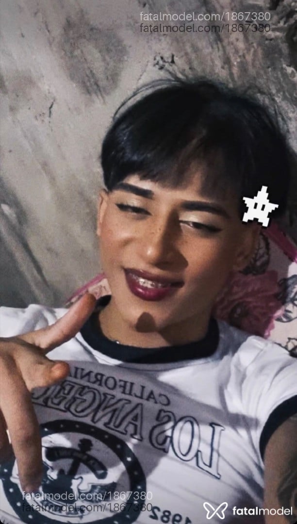 Acompanhante homem morena (o) de olhos castanhos - Mendonça