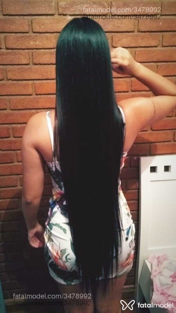 Acompanhante mulher morena (o) de olhos castanhos - Suelen