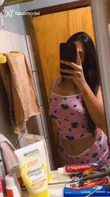 Acompanhante mulher com cabelo castanho de olhos pretos - Natallyinc Acompanhante mulher com cabelo castanho de olhos pretos - Natallyinc
