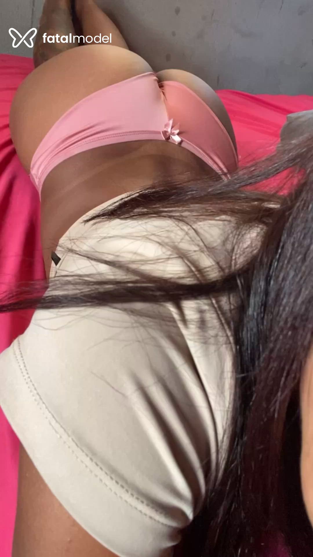 Acompanhante mulher com cabelo castanho de olhos castanhos - Mirela
