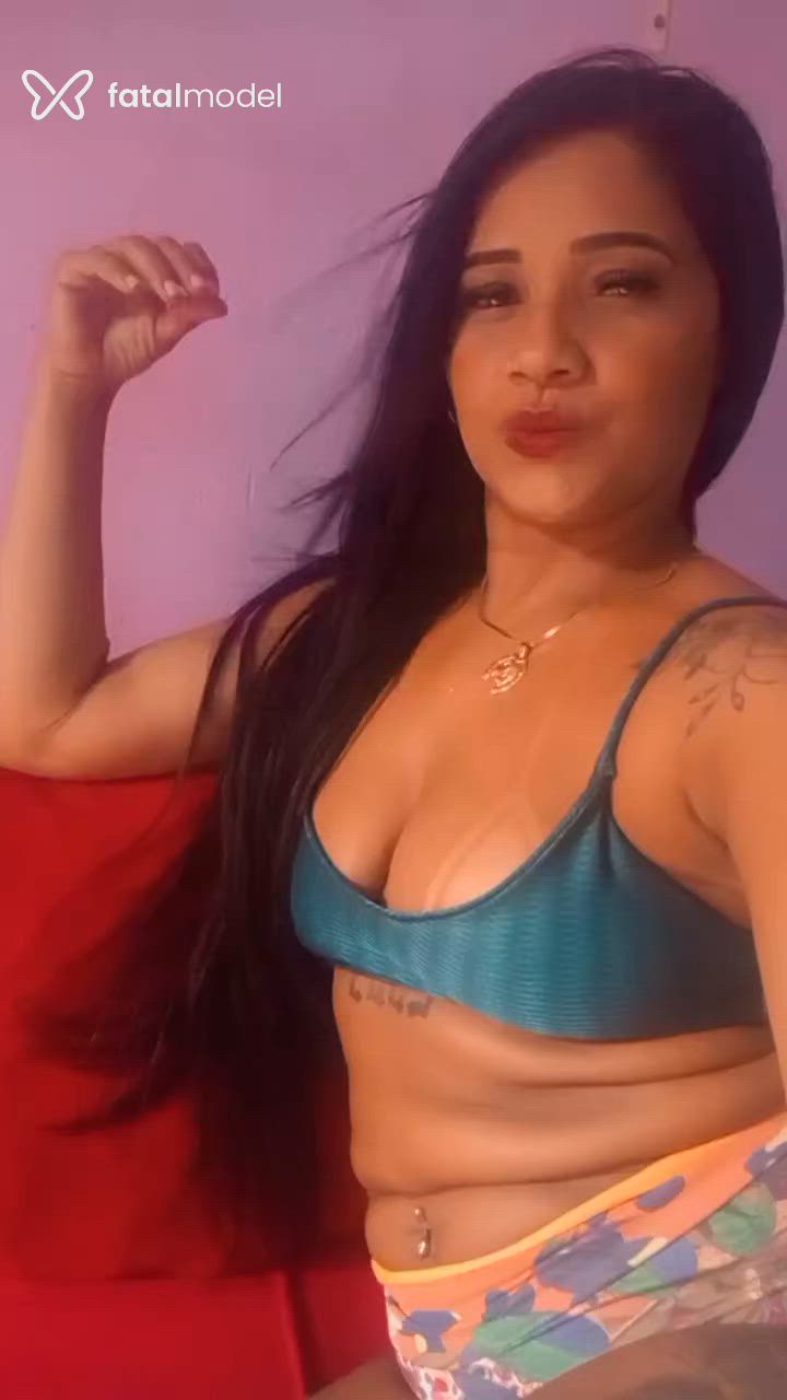 Acompanhante mulher morena (o) de olhos mel - Danielly