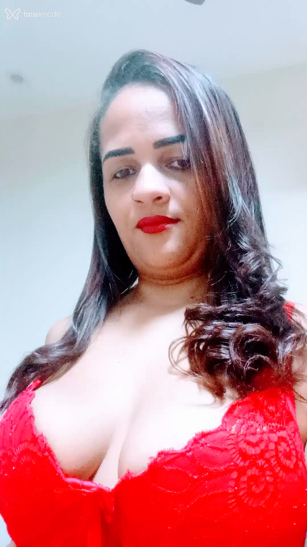 Acompanhante mulher morena (o) de olhos mel - Amanda