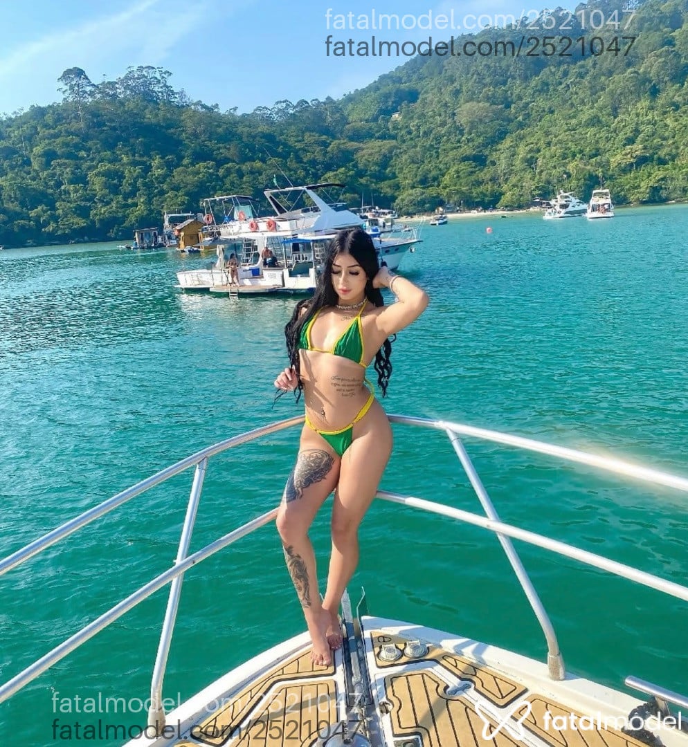 Acompanhante mulher morena (o) de olhos verdes - Antonella Alencar