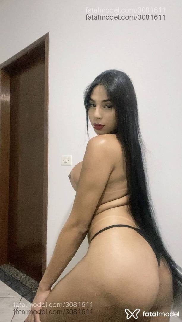 Acompanhante mulher trans morena (o) de olhos pretos em Maringá - Lari Novinhax