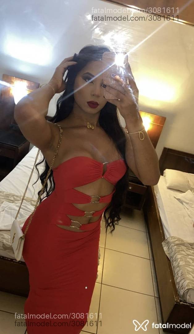 Acompanhante mulher trans morena (o) de olhos pretos em Umuarama - Lari Novinhax