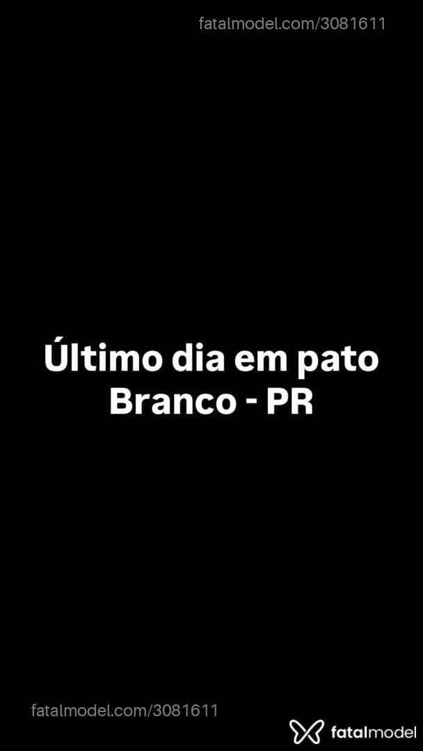 Acompanhante mulher trans morena (o) de olhos pretos - Lari Novinhax