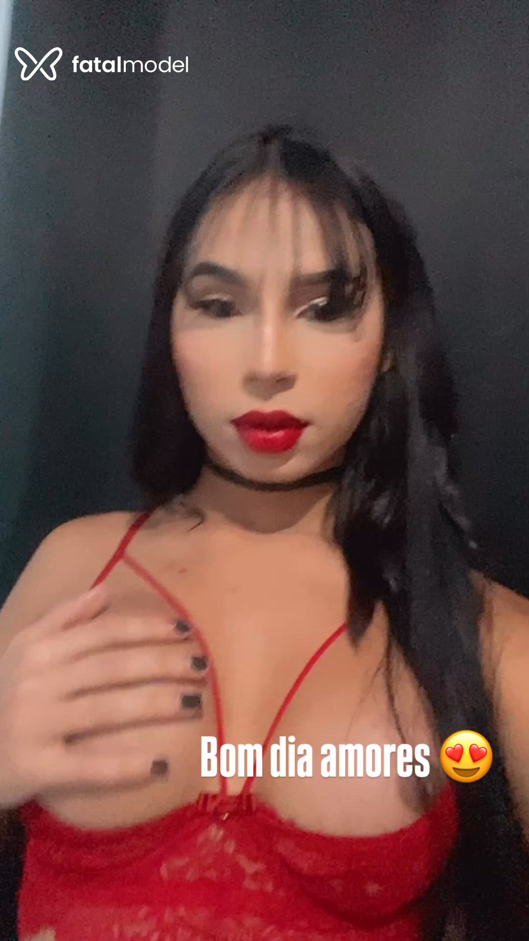 Acompanhante mulher trans morena (o) de olhos pretos - Lari Novinhax