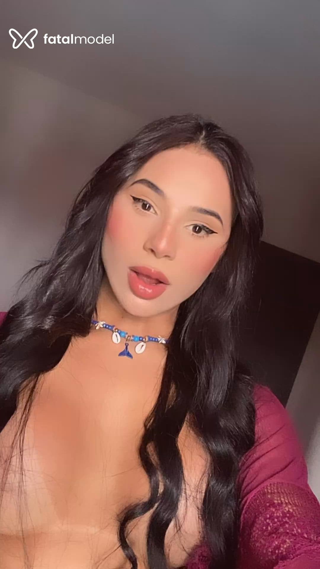 Acompanhante mulher trans morena (o) de olhos pretos - Lari Novinhax
