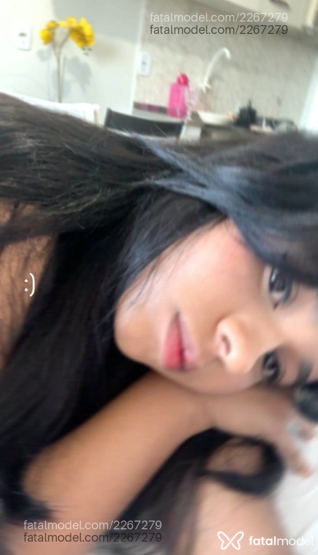 Acompanhante mulher morena (o) de olhos castanhos - Love