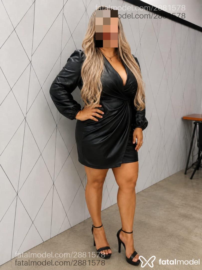 Acompanhante mulher com cabelo castanho de olhos mel - Tati Foguetinho
