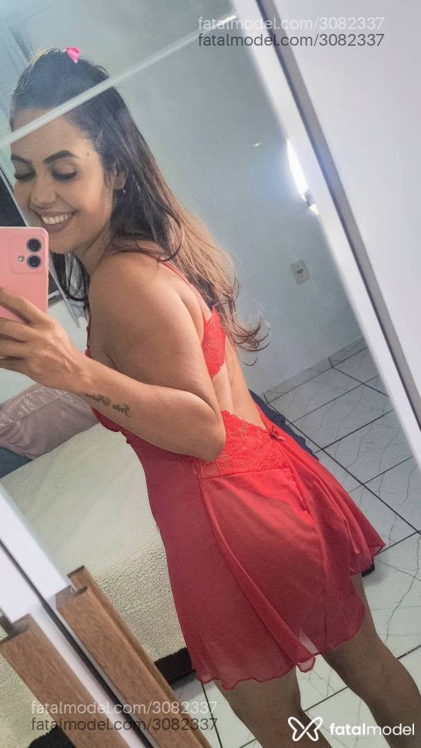 Acompanhante mulher com cabelo castanho de olhos castanhos em Virtual - Mariana