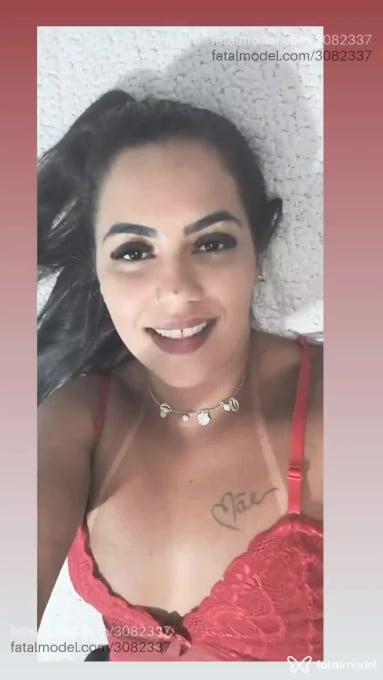Acompanhante mulher com cabelo castanho de olhos castanhos em Virtual - Mariana